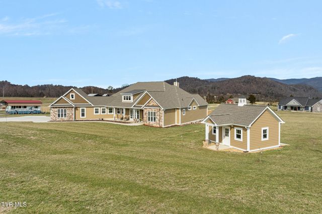 132 Hamilton Road, Elizabethton, TN 37643