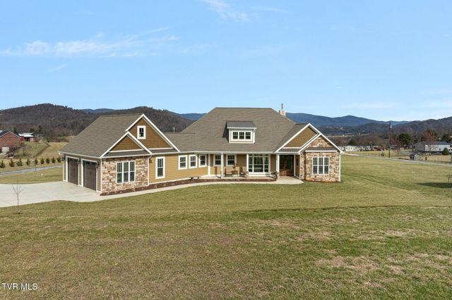 132 Hamilton Road, Elizabethton, TN 37643