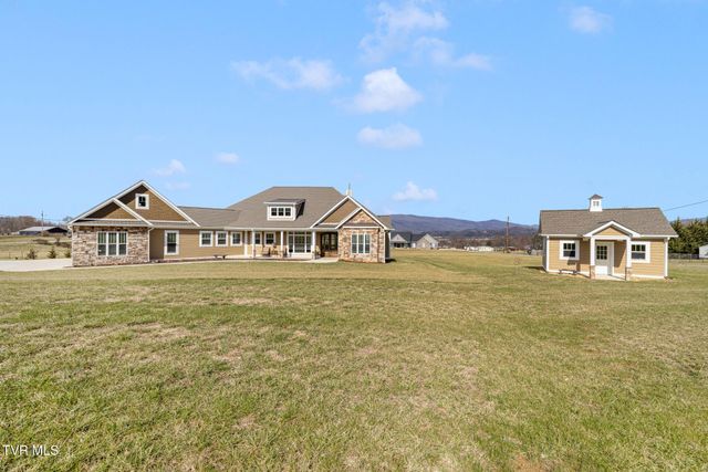 132 Hamilton Road, Elizabethton, TN 37643