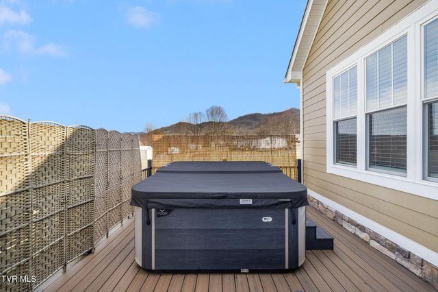 132 Hamilton Road, Elizabethton, TN 37643