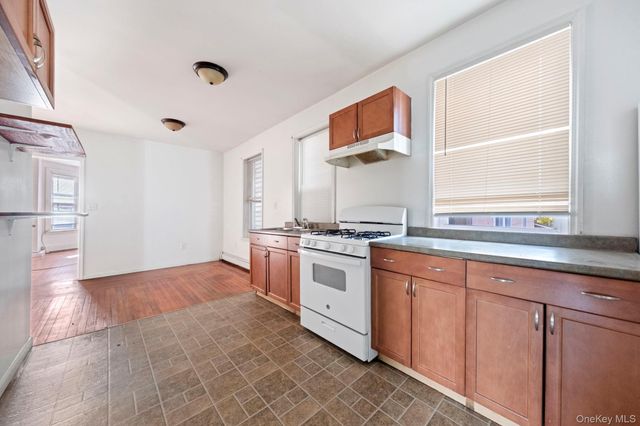 68 Henry Avenue, Newburgh, NY 12550