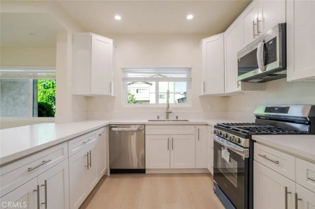 310 E Providencia Avenue 108, Burbank, CA 91502