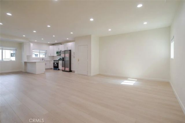 310 E Providencia Avenue 108, Burbank, CA 91502