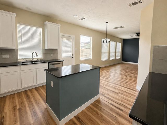 18639 Bristol Point Lane, Tomball, TX 77377