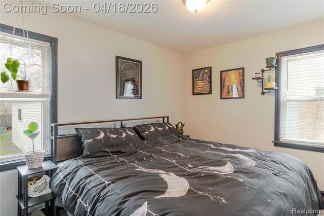 18665 Olympia, Redford, MI 48240