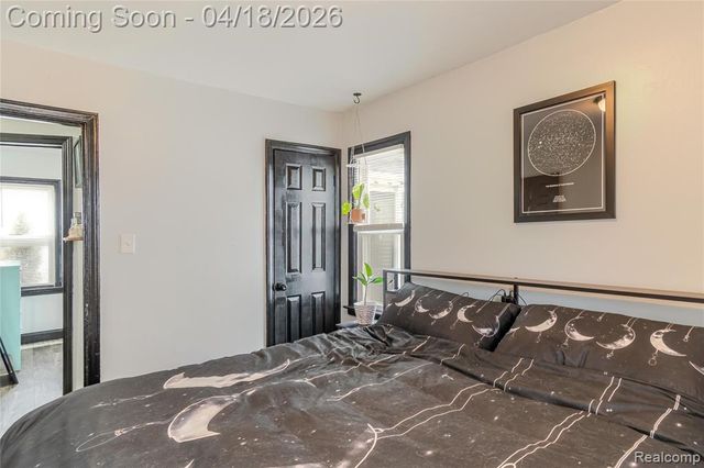 18665 Olympia, Redford, MI 48240