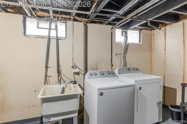 18665 Olympia, Redford, MI 48240