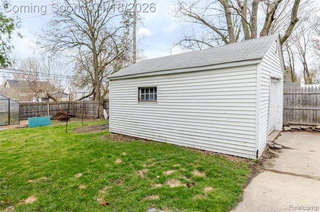 18665 Olympia, Redford, MI 48240