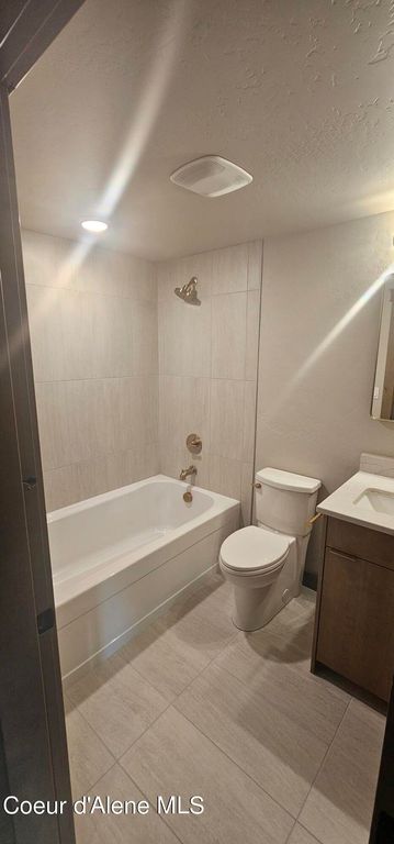 84 Hemlock Ln, 201, Sandpoint, ID 83864 photo 22