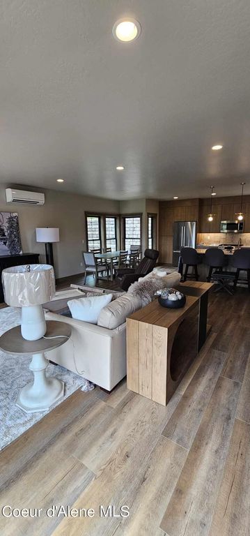 84 Hemlock Ln, 201, Sandpoint, ID 83864 photo 9