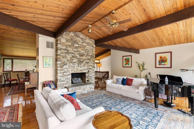 517 MERRIMANS LN, Winchester, VA 22601