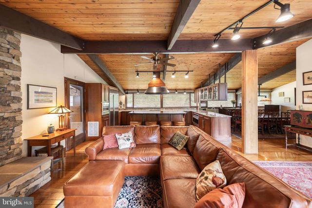 517 MERRIMANS LN, Winchester, VA 22601