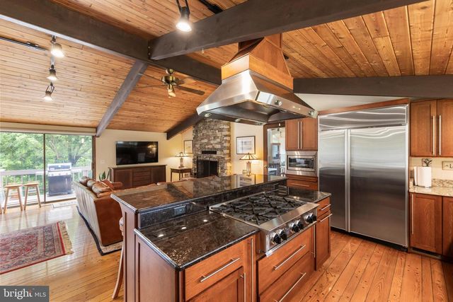 517 MERRIMANS LN, Winchester, VA 22601