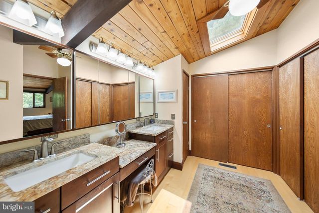 517 MERRIMANS LN, Winchester, VA 22601
