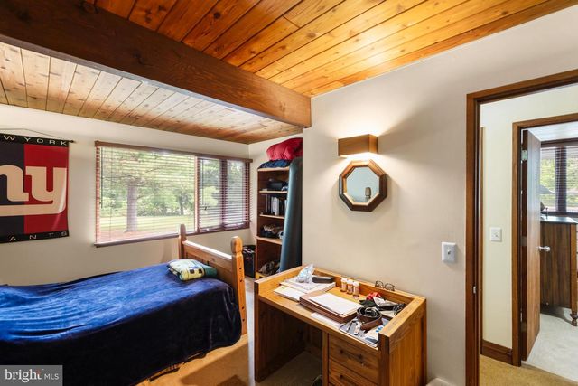 517 MERRIMANS LN, Winchester, VA 22601