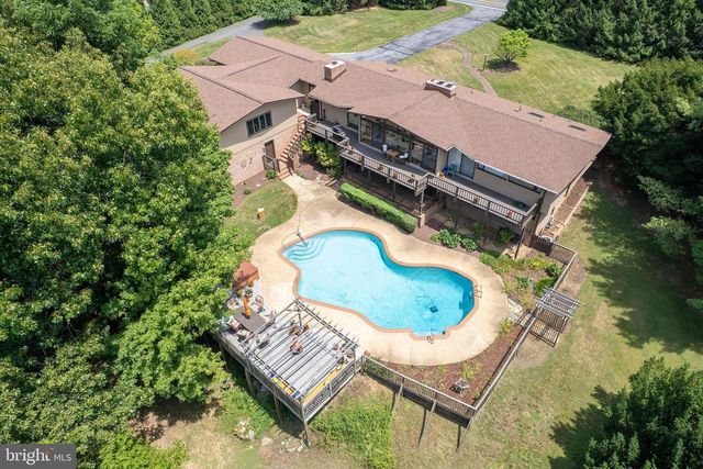 517 MERRIMANS LN, Winchester, VA 22601
