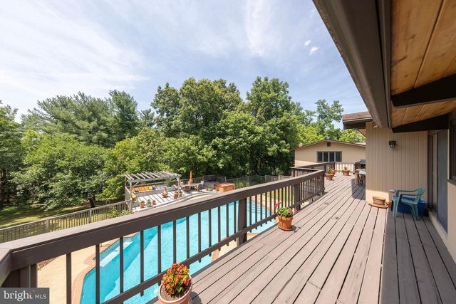 517 MERRIMANS LN, Winchester, VA 22601
