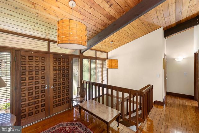 517 MERRIMANS LN, Winchester, VA 22601