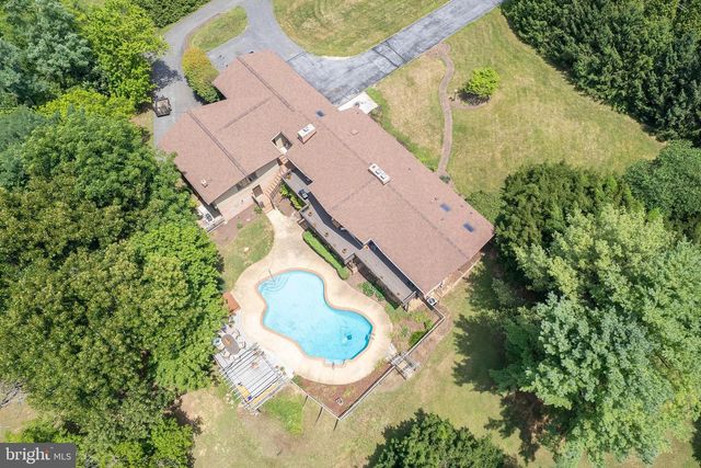 517 MERRIMANS LN, Winchester, VA 22601