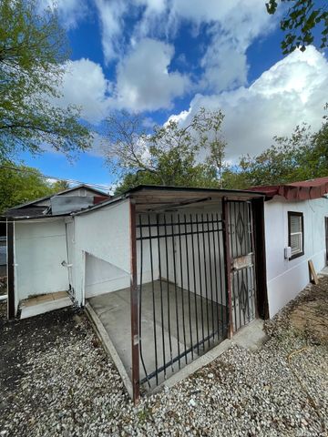 314 nueces D, San Antonio, TX 78207