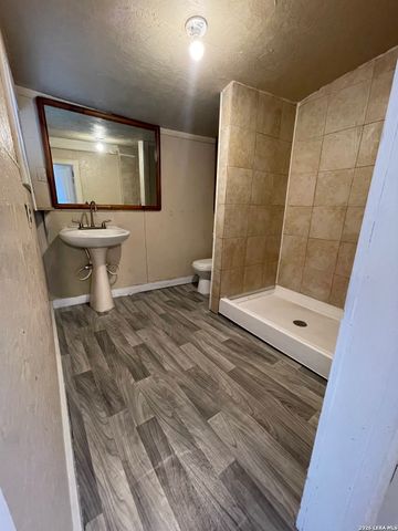 314 nueces D, San Antonio, TX 78207