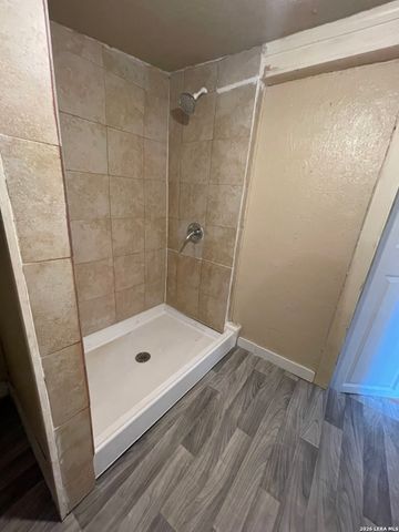 314 nueces D, San Antonio, TX 78207