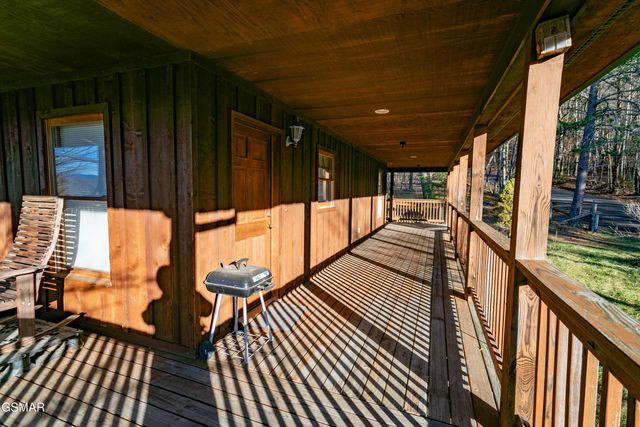 3624 Katy Hollar Road, Sevierville, TN 37862