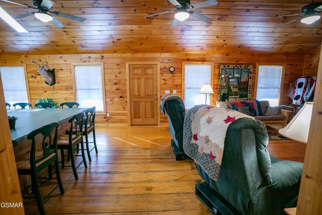 3624 Katy Hollar Road, Sevierville, TN 37862