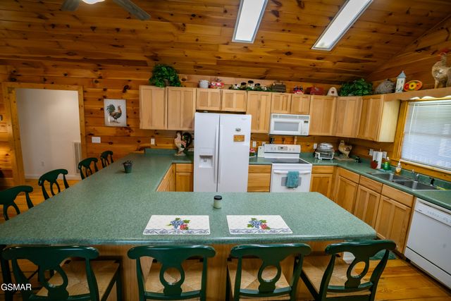 3624 Katy Hollar Road, Sevierville, TN 37862