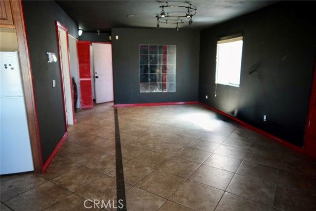 19006 Ivanpah Way, Apple Valley, CA 92308