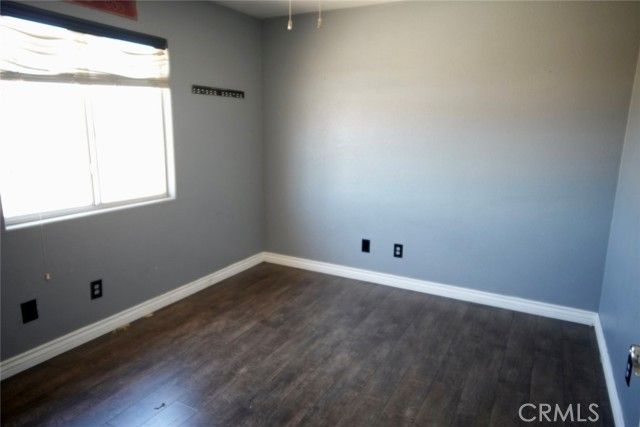 19006 Ivanpah Way, Apple Valley, CA 92308