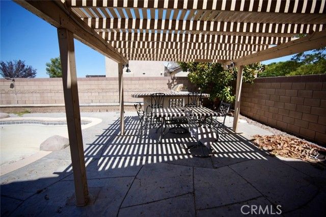 19006 Ivanpah Way, Apple Valley, CA 92308