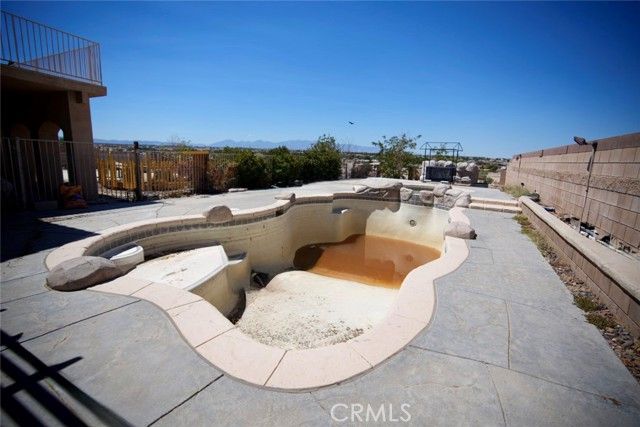 19006 Ivanpah Way, Apple Valley, CA 92308