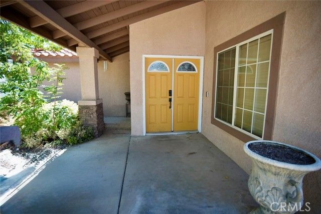 19006 Ivanpah Way, Apple Valley, CA 92308