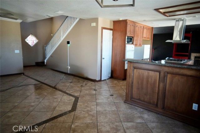 19006 Ivanpah Way, Apple Valley, CA 92308