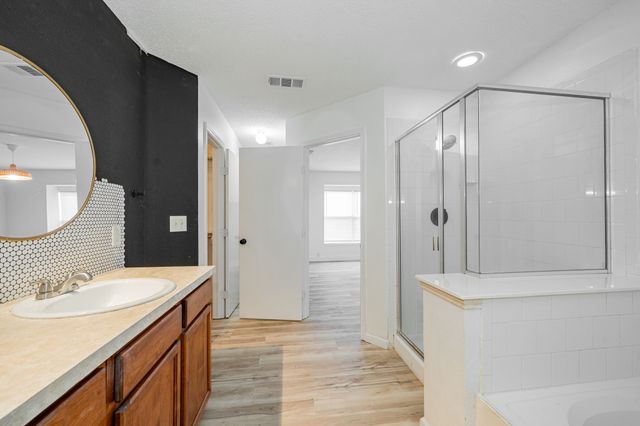 216 Prentice Drive, Seagoville, TX 75159