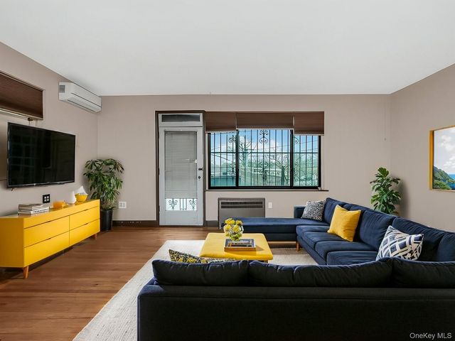 3041 Sedgwick Avenue, Bronx, NY 10468