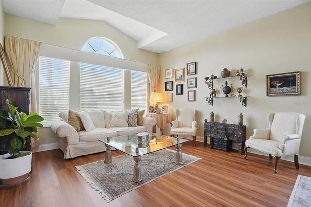 9915 KONA ISLE COURT, Orlando, FL 32817