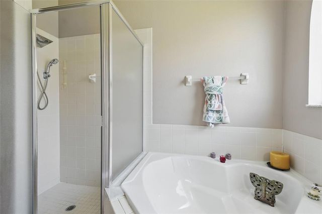 9915 KONA ISLE COURT, Orlando, FL 32817