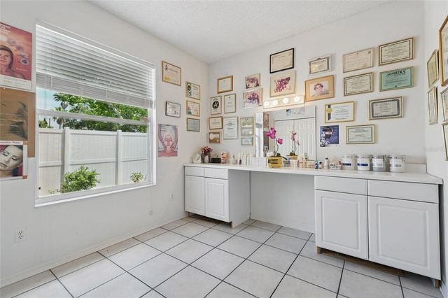 9915 KONA ISLE COURT, Orlando, FL 32817
