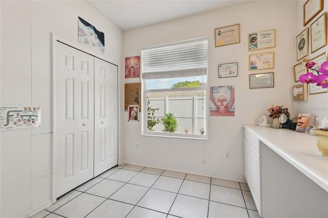 9915 KONA ISLE COURT, Orlando, FL 32817