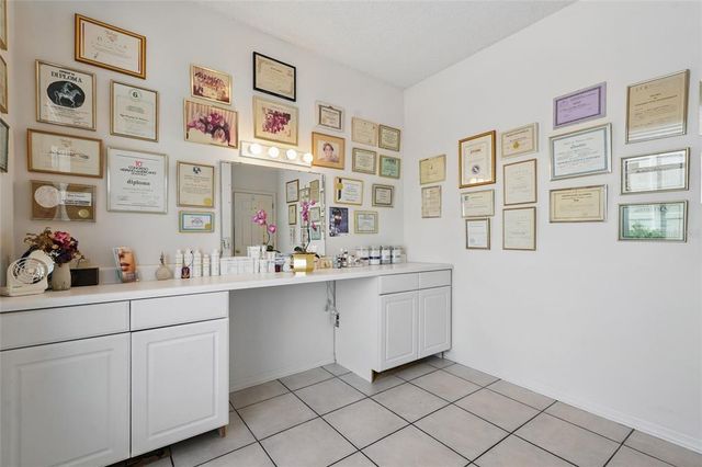 9915 KONA ISLE COURT, Orlando, FL 32817