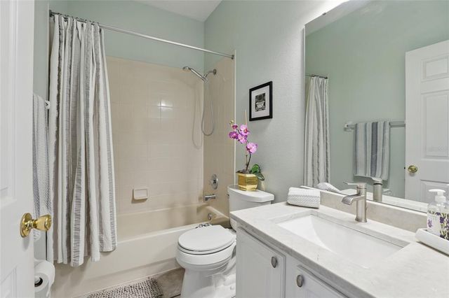 9915 KONA ISLE COURT, Orlando, FL 32817