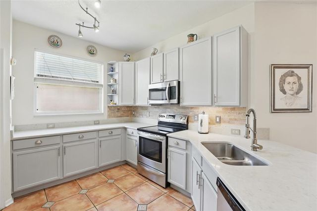 9915 KONA ISLE COURT, Orlando, FL 32817