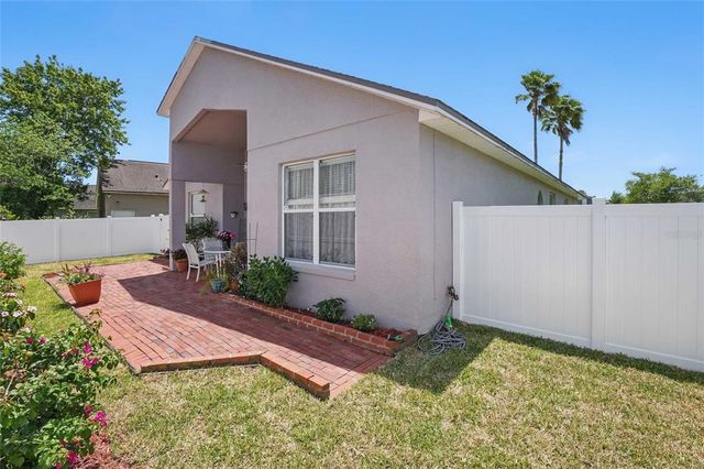 9915 KONA ISLE COURT, Orlando, FL 32817