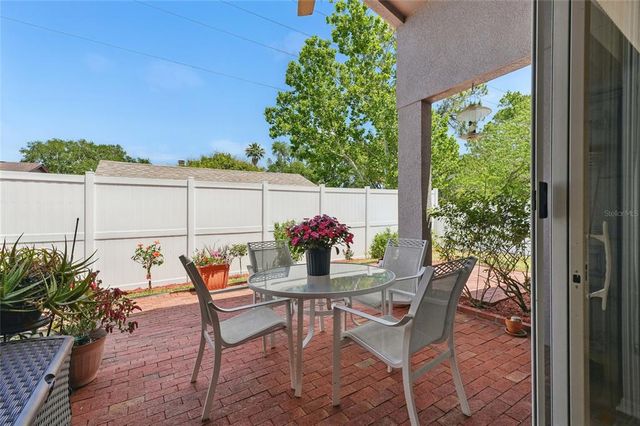 9915 KONA ISLE COURT, Orlando, FL 32817