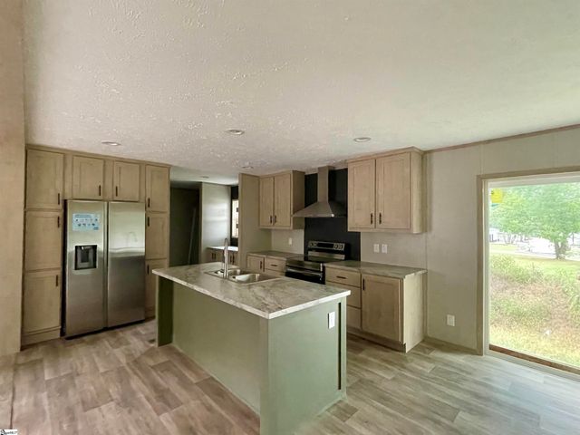 20 Pecan Street, Pacolet, SC 29372