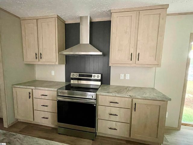 20 Pecan Street, Pacolet, SC 29372