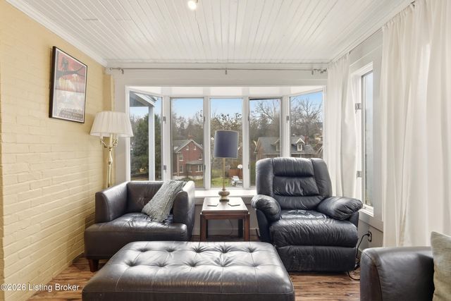 1840 Trevilian Way, Louisville, KY 40205