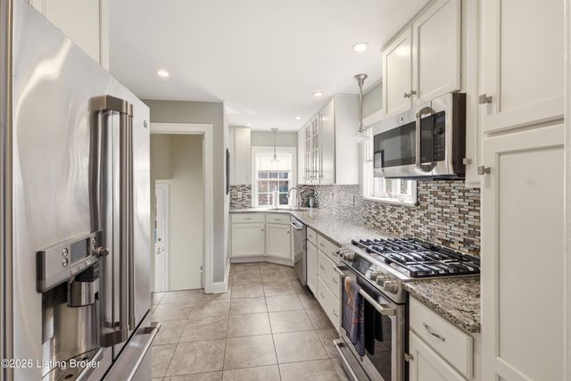 1840 Trevilian Way, Louisville, KY 40205